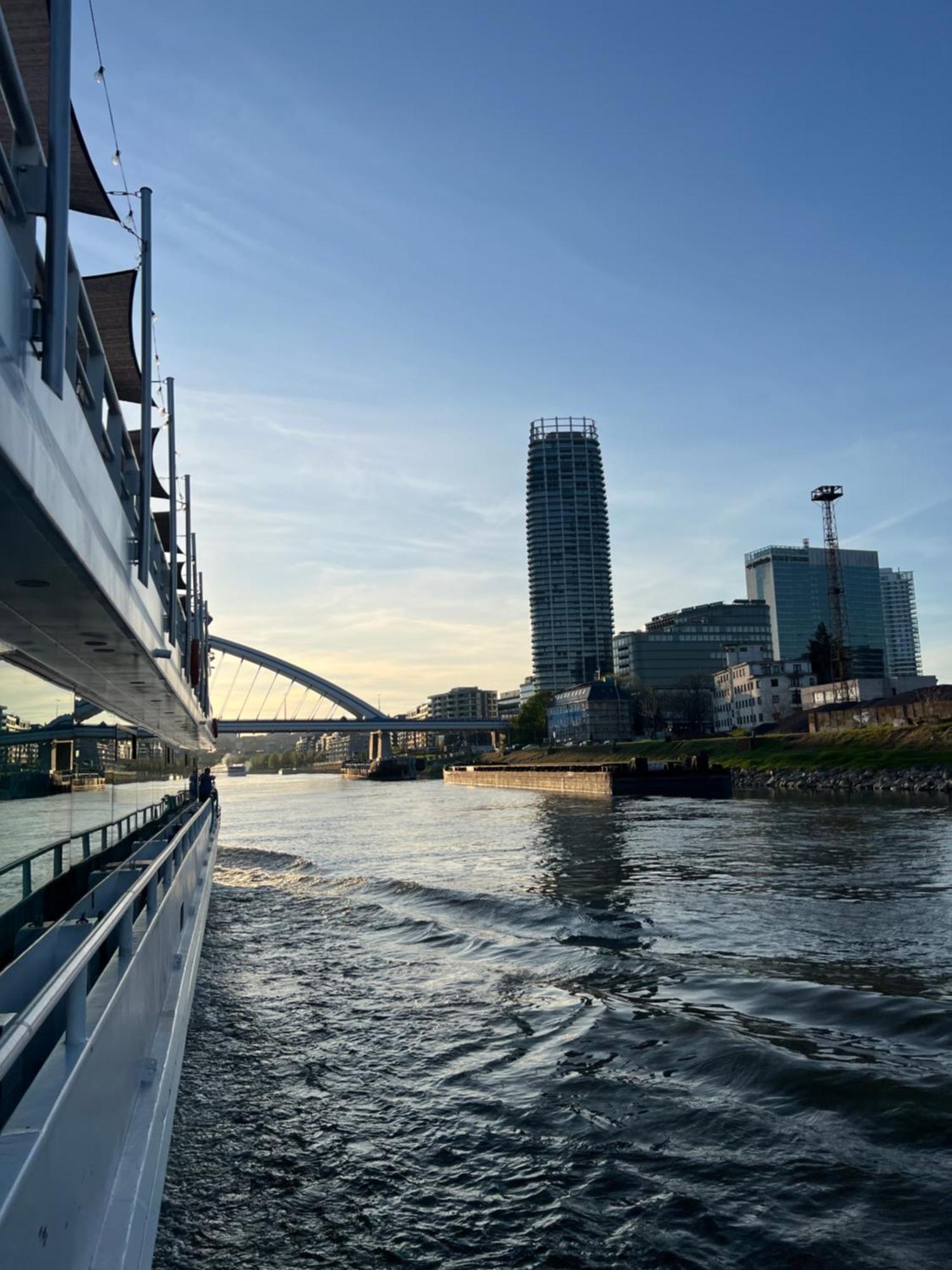 Elite River View Apartmán